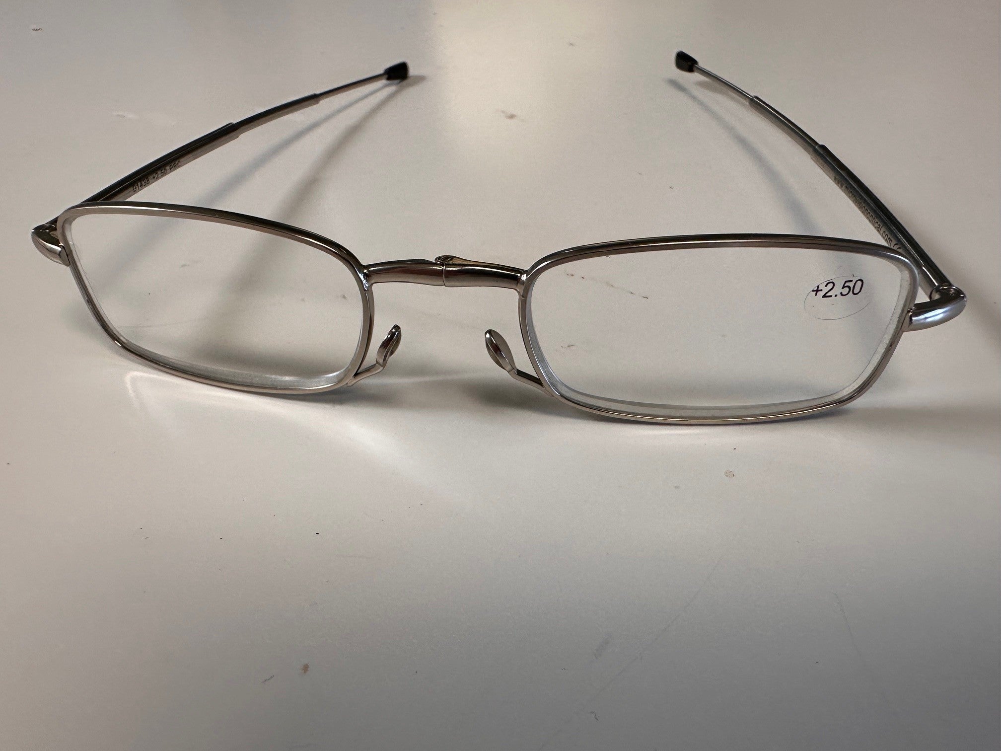 Executive Folding Pocket Eyeglasses Rectangle (Rimmed)